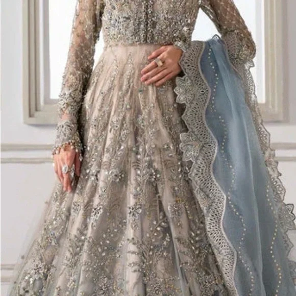 slim fit dress slacks Maria B Embroidered Lawn Unstitched 3 Piece Suit - D-9B - MAB25LLV25 - – Al  Karim Exclusive Fabric Store
